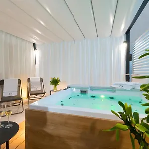  Apartment Dc Domus Charme